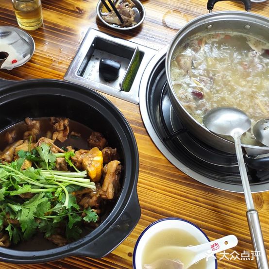文扬特色鸡煲(黄岗店)