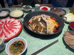 -憨铁匠老火锅(龙岗万科里店)