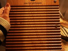 -HIGH FIVE哈福手工汉堡(桂林路店)