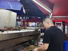 -辣出味岳阳特色烧烤·龙虾大排档(砂子塘总店)