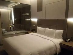 -上海国展宝龙丽筠酒店