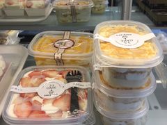 -三三烘焙坊(滨江店)