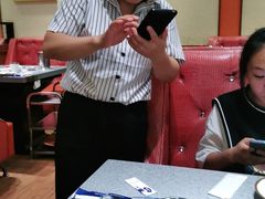 -金迈圆烤肉餐厅(维多利店)