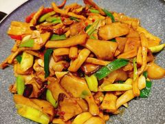 -关里关外·鱼头泡饼(唐冶绿地汇店)