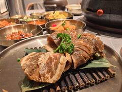 -草家酱蟹炭火烤肉店(珲春南路二店)