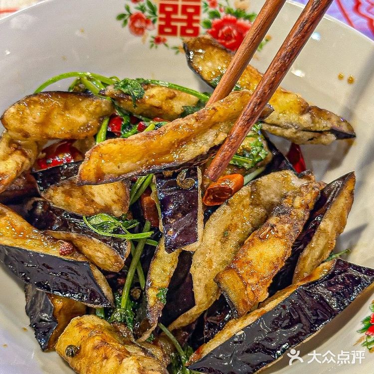 叔叔家的大碗菜‼️可太落胃了。