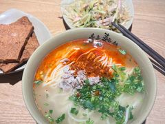 -亮亮拉面(师范路店)