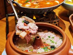 -老滇山寨•云南特色菜•地方菜•民族风情歌舞表演(金碧店)