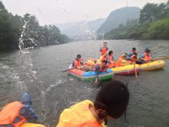 -怪潭漂流