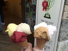 -Gelateria Dondoli