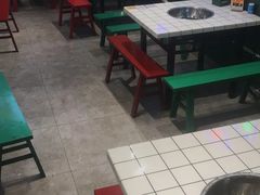 -晓彭肥肠鸡·泡椒鸡火锅(水木天地店)