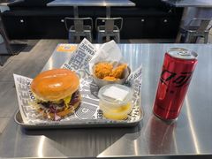 -TRIPS BURGER(大钟寺店)