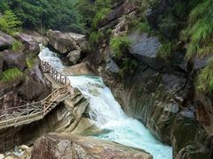 -鄣山大峡谷