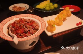 Lotus Boneless Duck with Blood