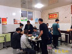 大堂-清真喜兰老丁羊汤特色小吃