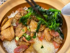 腊肠滑鸡煲仔饭-煲仔皇腊味煲仔饭(经四万达店)