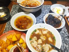 -湘下佬·老长沙吃货铺(酃湖万达店)