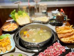 -四点金粥底火锅(沂州里店)