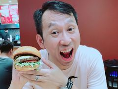 -The Habit Burger Grill 哈比特汉堡(爱琴海店)