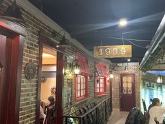 -东口码头·烧鸽子·鱼头泡饼·地方菜(金鹰悦城店)