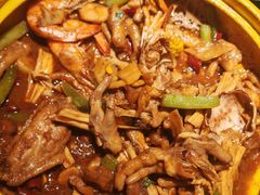 -多嘴超级肉蟹煲(杉杉国潮主题店)