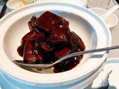 百叶结红烧肉-屋里厢上海菜馆