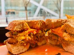 -Catch Bagel(芳草地店)