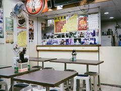 猪颈肉芝士捞公仔面-新记餐厅(香槟大厦店)