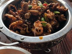 酱爆八爪鱼-咱家大院海鲜家常菜