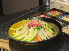 -山川小町·极番烧肉(新地假日广场店)