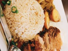 -Pier 21 (Terminal 21 Asok)