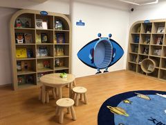 -小门牙好性格托育(北外滩中心)