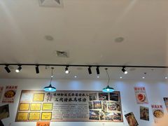 -柳州肥姨妈大骨螺蛳粉(沙河店)
