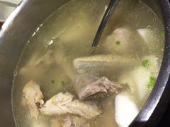 清炖白鸡汤锅-黑鸡小馆(金源店)
