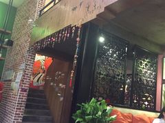 香巴拉云南餐厅(华莱坞店)-香巴拉云南餐厅(华莱坞店)