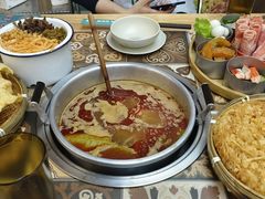 -顶上头·螺蛳火锅(五一新村店)