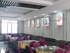 大堂-茶卡成都好厨·地道川菜·地方特色美食