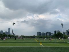 -Riverside河畔少儿足球培训(前滩店)