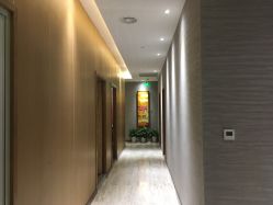 -苑苑vbeauty科技美容SPA