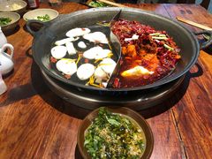 -四小区火锅·巷子里的重庆火锅(花照壁店)