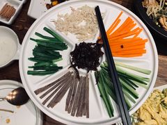 鸡丝凉米线-云海肴·汽锅鸡·云南菜(美罗城店)