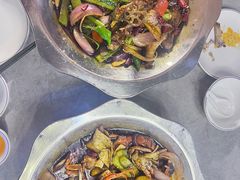 -休记光头香辣蟹干锅店(衣冠庙店)