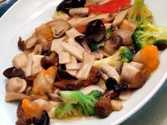 炒八珍菌-山外山菜馆(玉泉路店)
