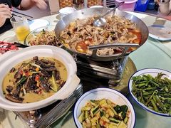 -昱龙大盆牛蛙馆(三兴街总店)