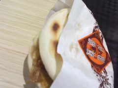 肉夹馍-魏家凉皮(曼哈顿店)