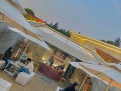 -UNI UNI(环亚凯瑟琳店)