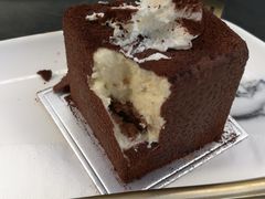 -UNI UNI(环亚凯瑟琳店)