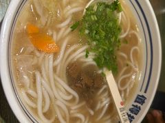 -鑫花溪牛肉米粉(东环大润发店)