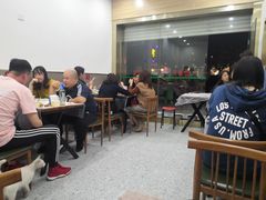 大堂-蓝精灵饺子店