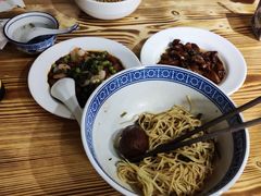 -沪西老弄堂面馆(定西路店)